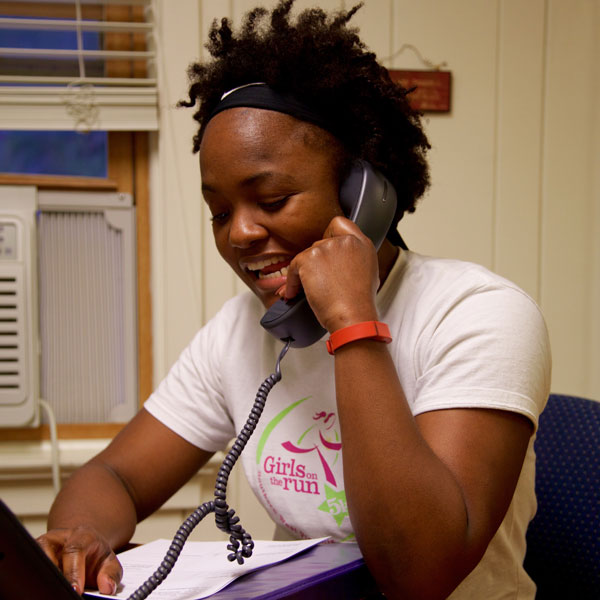 Students Solicit Alumni for Gifts